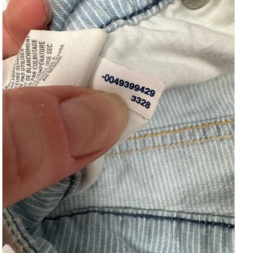 Y2K‎ American Eagle Low Rise Pinstripe Denim Shorts Womens Size 6 Blue